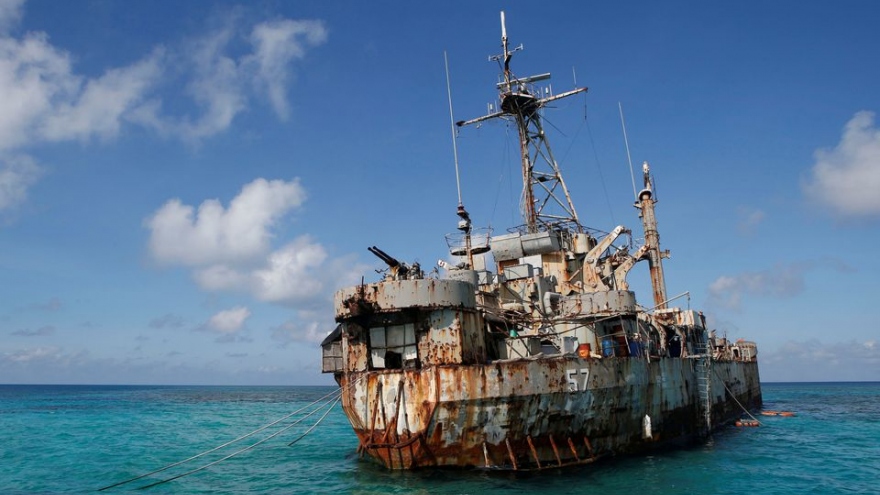 Việt Nam nói gì về việc Philippines tố Trung Quốc cản trở tàu tiếp tế ở Biển Đông?
