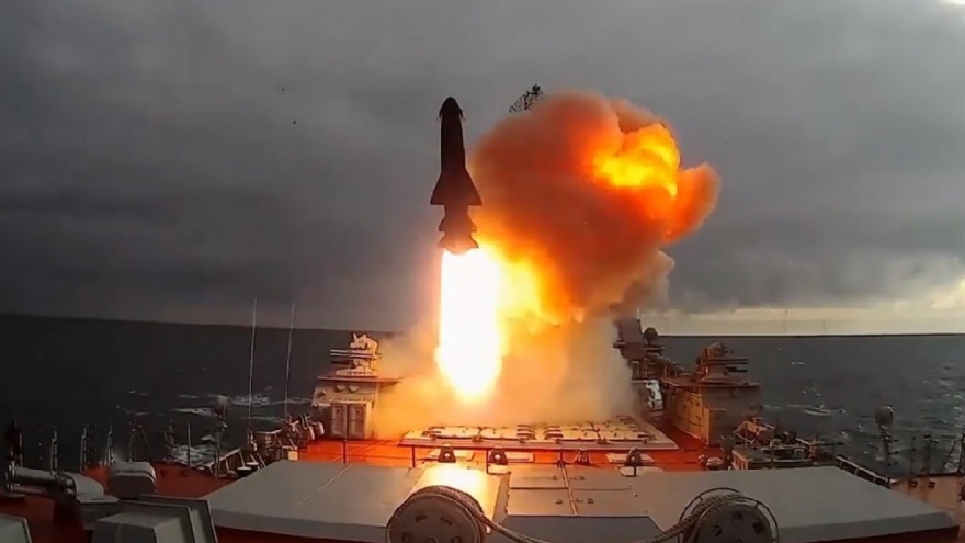 
        Zircon – Tên lửa siêu thanh mới của Nga đang làm “thay đổi cuộc chơi”
                              