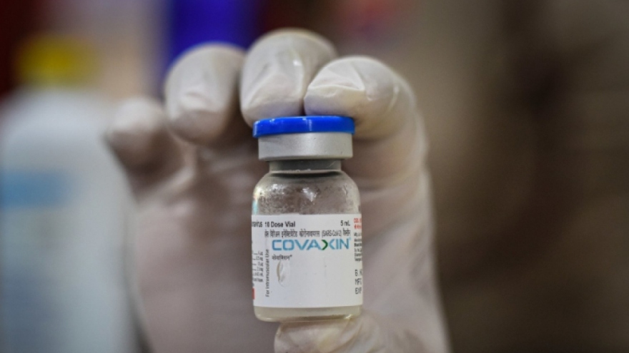 Hơn 50% người trưởng thành Ấn Độ đã được tiêm đủ liều vaccine Covid-19