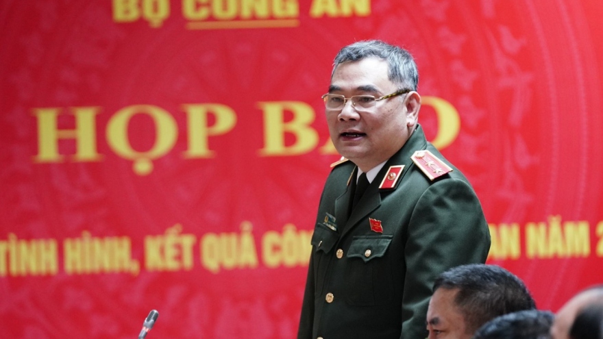 Bộ Công an khẳng định xe 7 chỗ áp giải bị cáo Nguyễn Đức Chung đến tòa là đúng pháp luật