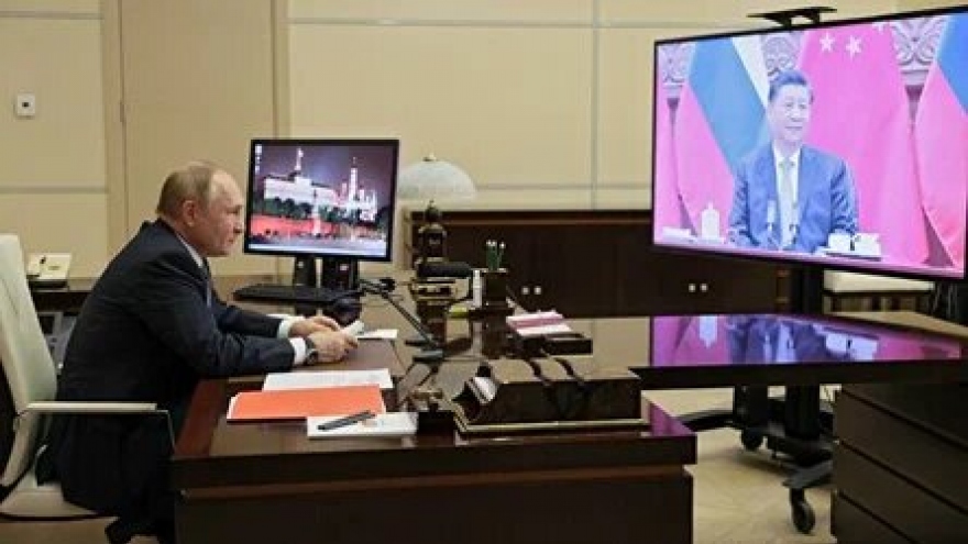Tổng thống Nga Putin và Chủ tịch Trung Quốc Tập Cận Bình hội đàm trực tuyến