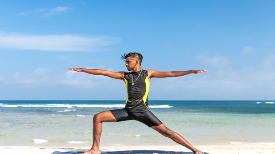 Yoga giảm đau lưng: 5 bài tập giúp lưng dưới khỏe mạnh, giải tỏa căng thẳng