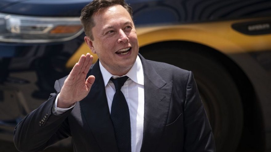 Elon Musk bán thêm 1 tỷ USD cổ phiếu Tesla