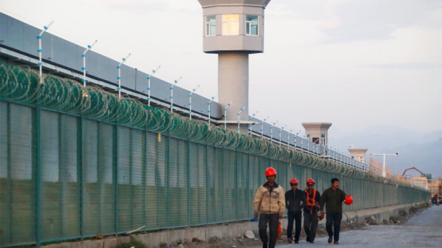 Trung Quốc phản đối Mỹ ban hành “Luật ngăn chặn lao động cưỡng bức người Duy Ngô Nhĩ”