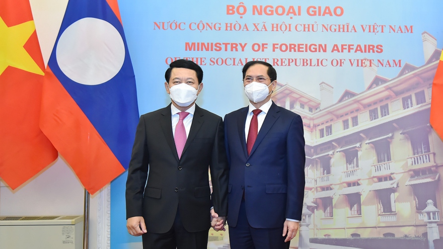 Bộ trưởng Ngoại giao Lào thăm chính thức Việt Nam