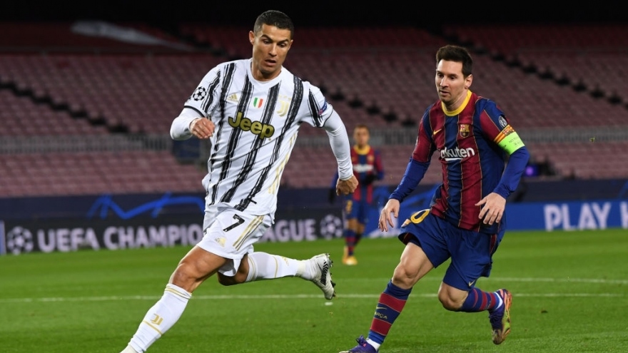 Ngày này năm xưa: Ronaldo vượt trội Messi trong cuộc đối đầu trực tiếp