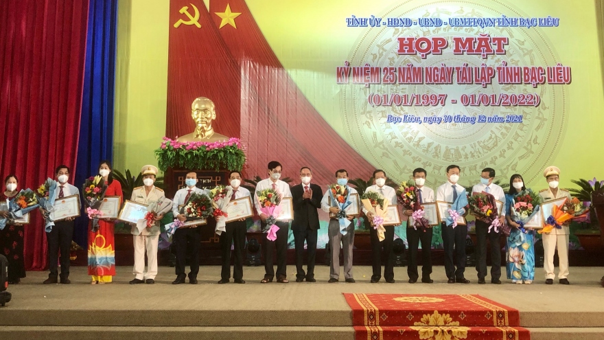 Bạc Liêu họp mặt kỷ niệm 25 năm ngày tái lập tỉnh