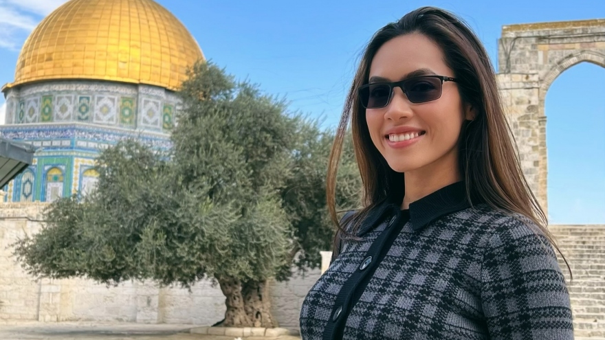 Á hậu Hoàng My thăm lại Israel khi đồng hành cùng Kim Duyên tại Miss Universe 2021