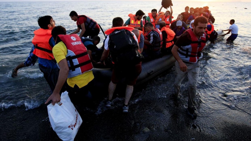 
        Ít nhất 16 người thiệt mạng trong vụ đắm tàu ​​ở Hy Lạp
                                  
              