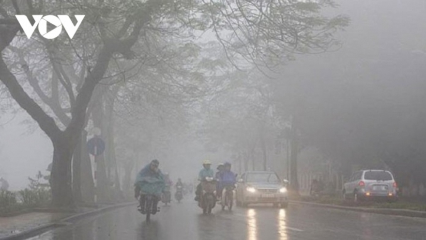 Dự báo thời tiết ngày 25/12: Không khí lạnh tràn về, Hà Nội mưa rét