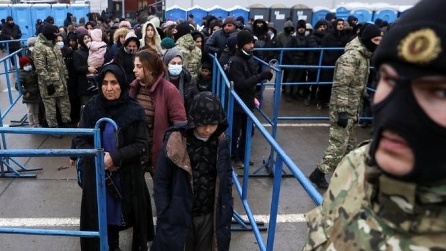 EU tăng cường các biện pháp ngăn chặn dòng người di cư