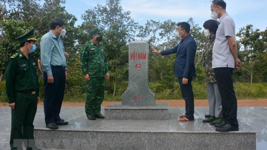 Xây dựng đường biên giới Việt Nam-Campuchia hòa bình, hữu nghị