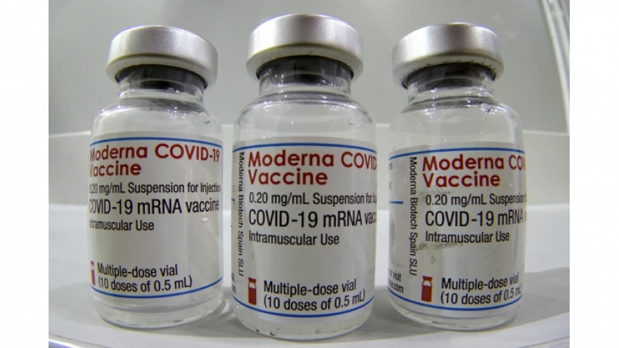 Australia sắp phê duyệt vaccine Moderna để tiêm mũi tăng cường