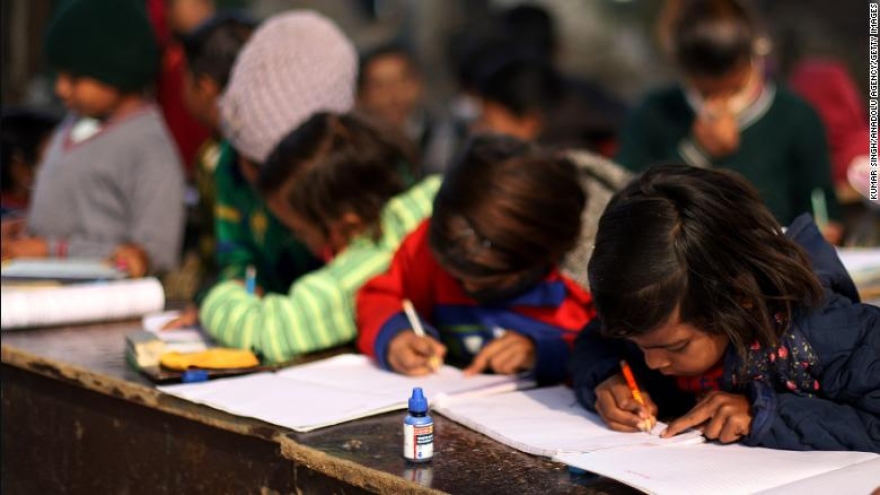 Trẻ em Ấn Độ đối mặt nhiều nguy cơ vì trường học đóng cửa quá lâu