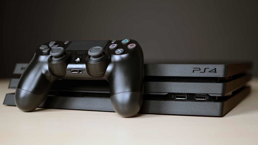 Khan hiếm PS5 buộc Sony sản xuất nhiều PS4 hơn dự kiến