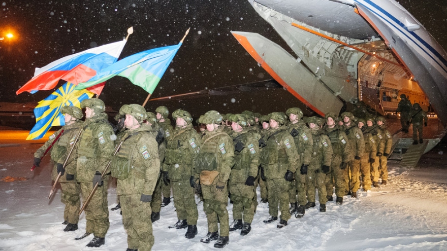 Hình ảnh những binh lính Nga đầu tiên từ Kazakhstan trở về
