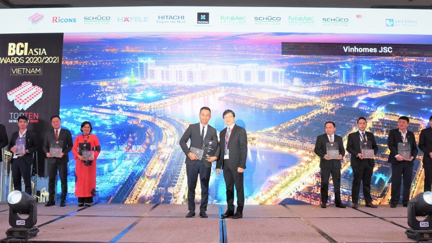 Vinhomes được vinh danh Chủ đầu tư bất động sản hàng đầu Việt Nam tại BCI Asia Awards
