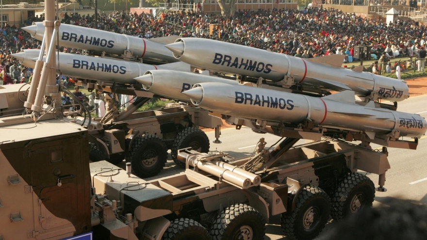 Tên lửa BrahMos: Vũ khí chiến lược giúp Ấn Độ và Philippines đối phó Trung Quốc