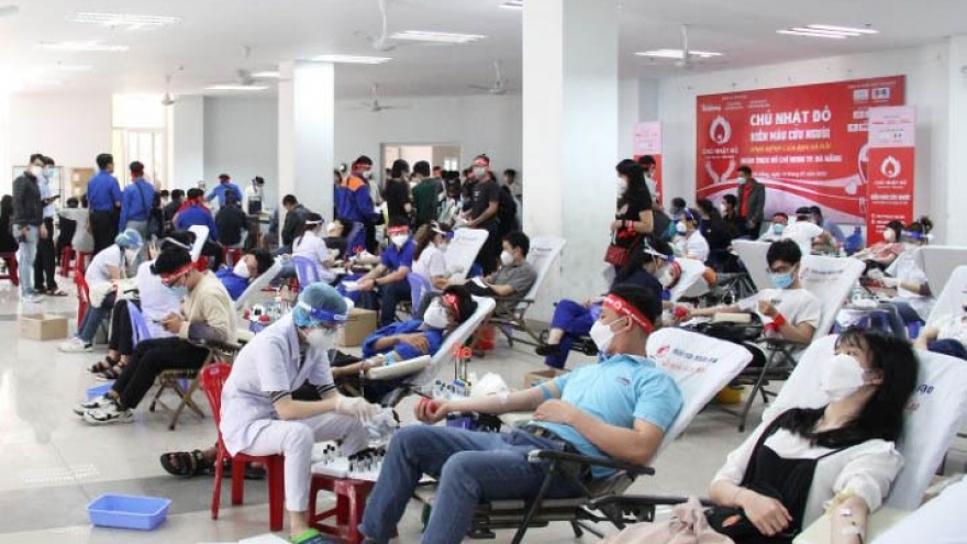 Thanh niên Đà Nẵng, Bắc Cạn tham gia ngày hội hiến máu tình nguyện