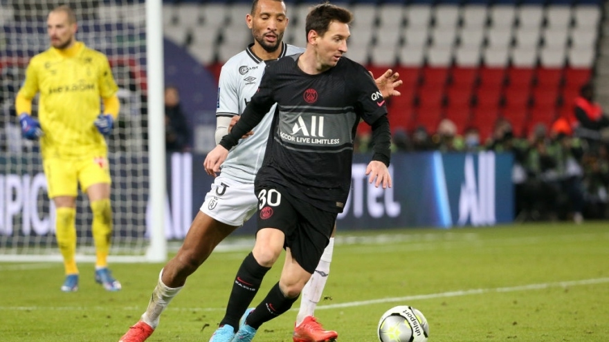 Không lên tuyển Argentina, Messi vẫn phải thi đấu cho PSG