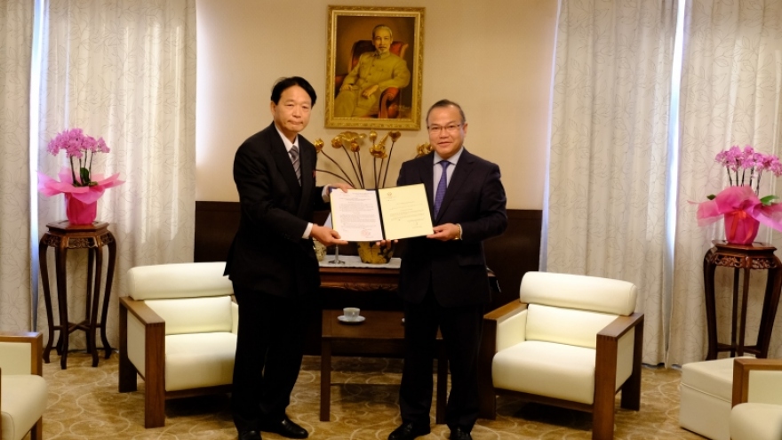 Đại sứ quán Việt Nam tại Nhật Bản trao quyết định bổ nhiệm Lãnh sự danh dự
