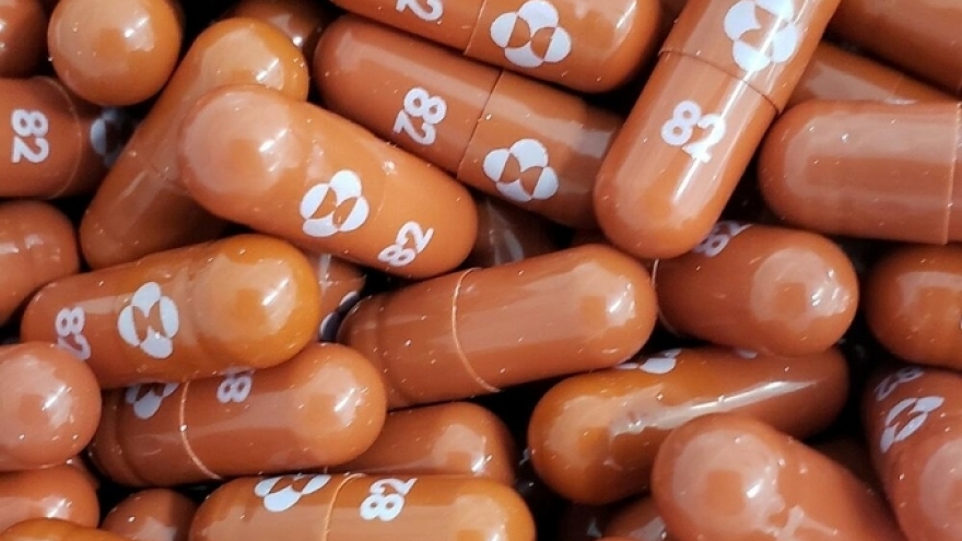 30 nhà sản xuất ký thỏa thuận sản xuất phiên bản giá rẻ Molnupiravir ngừa Covid-19