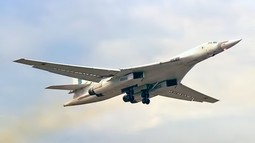 Mỹ từng tìm cách mua 3 máy bay ném bom chiến lược Tu-160