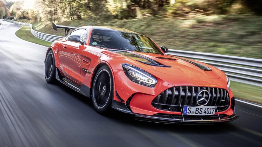 Mercedes-AMG GT trở thành ô tô chạy đường đua nhanh nhất