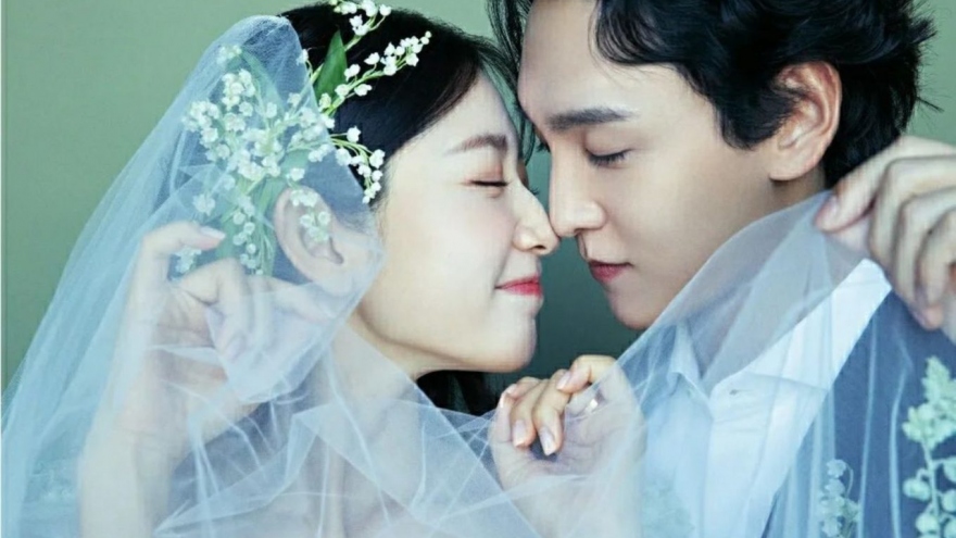 Ảnh cưới ngọt ngào chưa từng công bố của Park Shin Hye