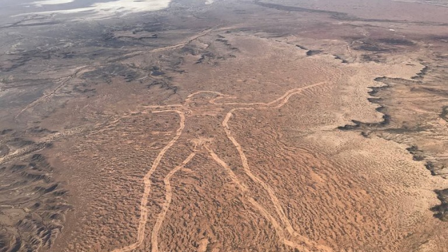 Bí ẩn bao trùm "Marree Man" - Tác phẩm chạm khắc cao 4,2km ở Australia
