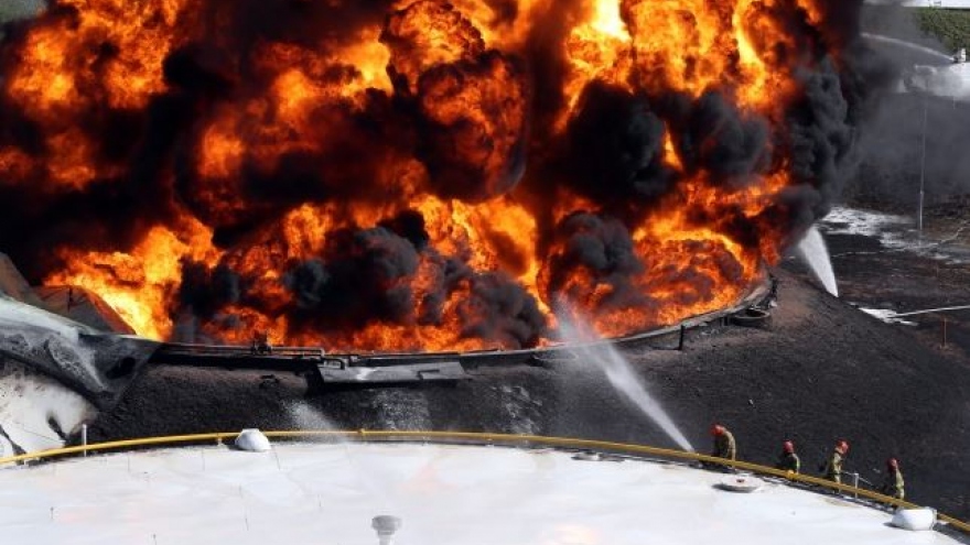 Nổ nhà máy hóa dầu khiến 8 người thương vong ở Hàn Quốc