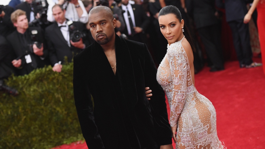 Kim Kardashian và chồng cũ Kanye West bất ngờ "có biến"