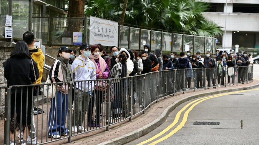 Hong Kong (Trung Quốc) hoãn bầu cử Trưởng Đặc khu vì dịch bùng phát mạnh
