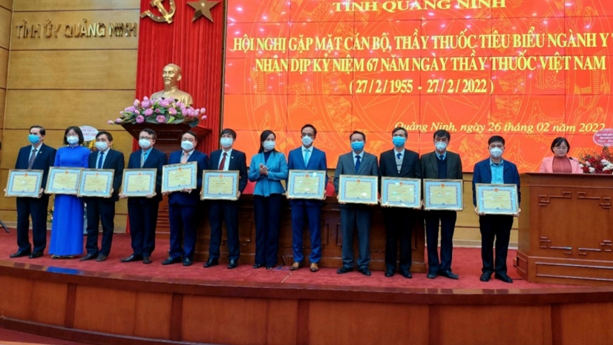 Quảng Ninh vinh danh đội ngũ ngành y nhân Ngày Thầy thuốc Việt Nam
