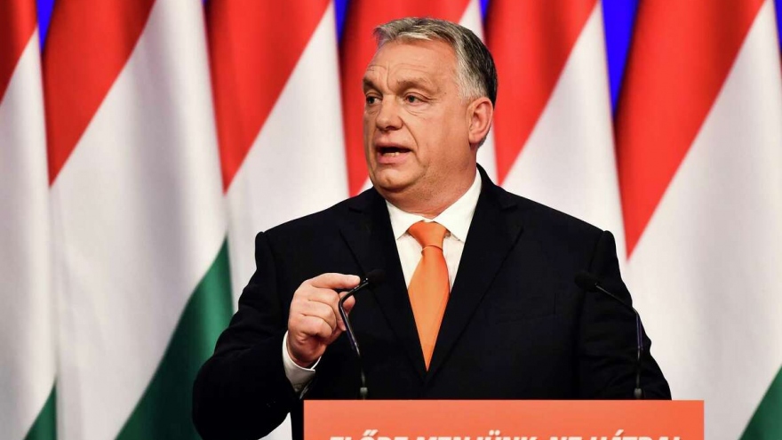 Thủ tướng Hungary cảnh báo làn sóng tị nạn nếu Nga tấn công Ukraine