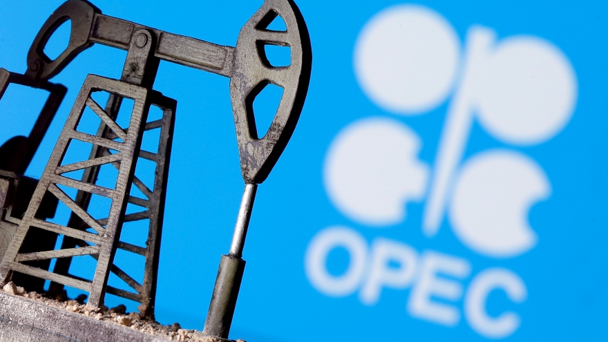 UAE thúc giục OPEC tăng sản lượng khi giá năng lượng tăng vọt