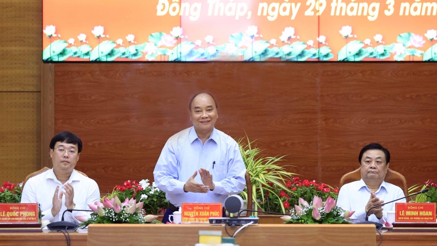Chủ tịch nước Nguyễn Xuân Phúc làm việc với BCH Đảng bộ tỉnh Đồng Tháp