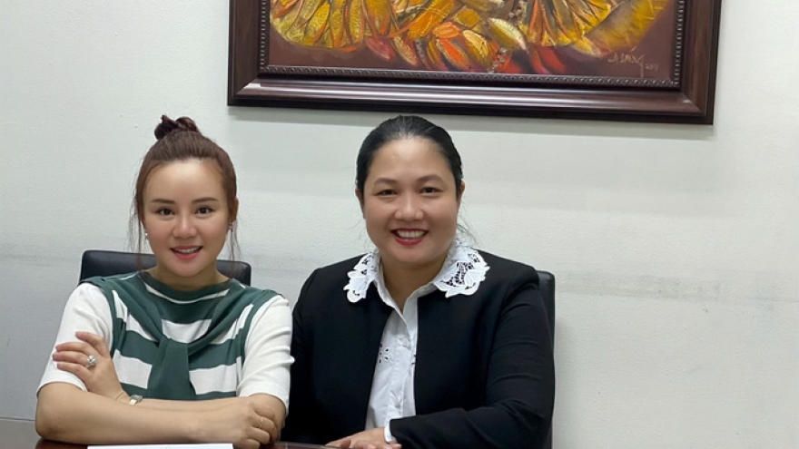 Công an TP.HCM gửi thông báo cho Vy Oanh về vụ tố giác Nguyễn Phương Hằng