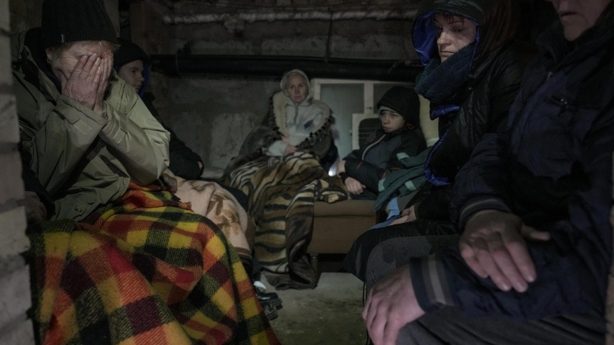 Những hình ảnh mới nhất về người dân Ukraine trên báo nước ngoài