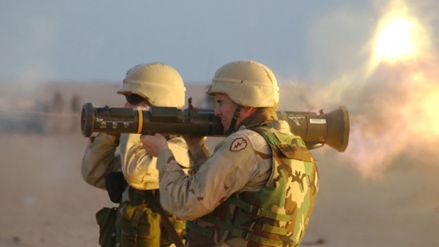 Tính năng đặc biệt của súng chống tăng AT4 mà Mỹ viện trợ cho Ukraine