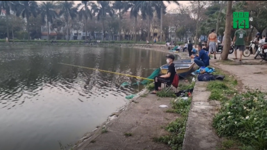 Nhiều điểm câu cá tại Hà Nội hoạt động trái phép