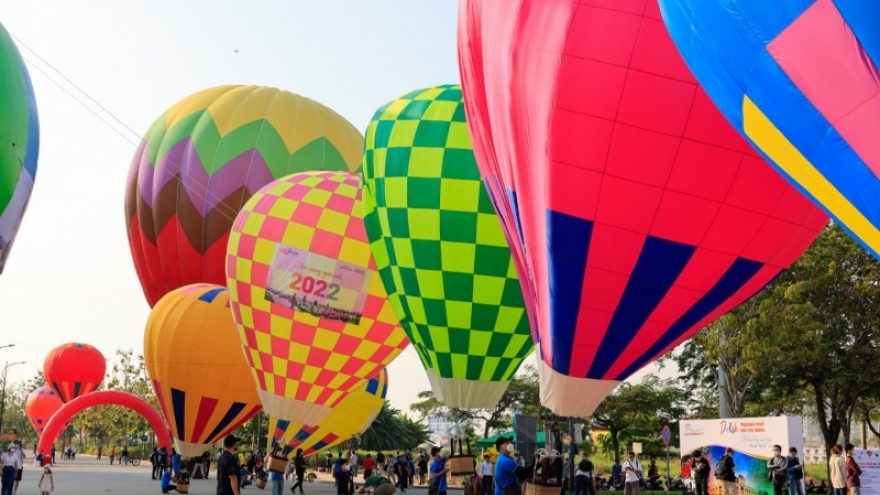 Ngày hội khinh khí cầu lần đầu tiên được tổ chức tại Hội An
