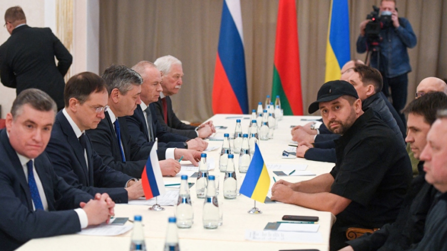 Nga và Ukraine nối lại đàm phán trực tuyến trong hôm nay