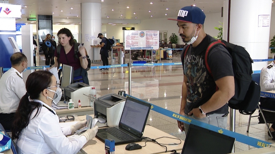 Công dân 13 nước chính thức được miễn thị thực nhập cảnh Việt Nam