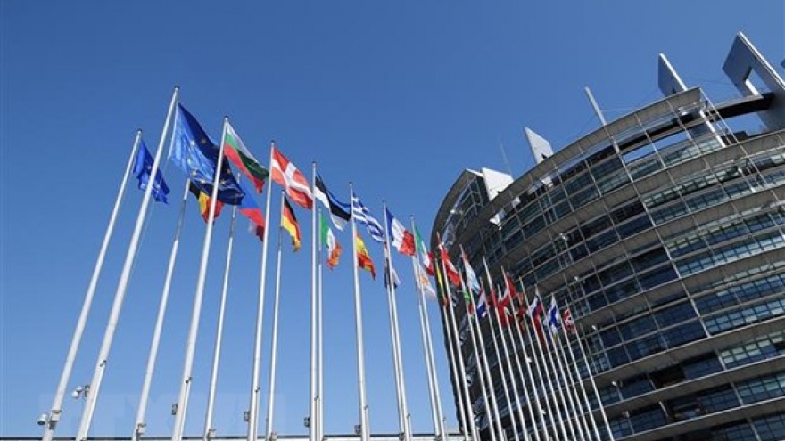 Nga kêu gọi EU từ bỏ “cách tiếp cận đối đầu”