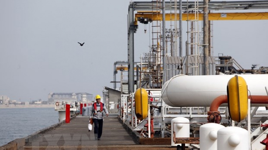 OPEC+ vẫn giữ kế hoạch sản lượng nhỏ giọt bất chấp giá dầu tăng