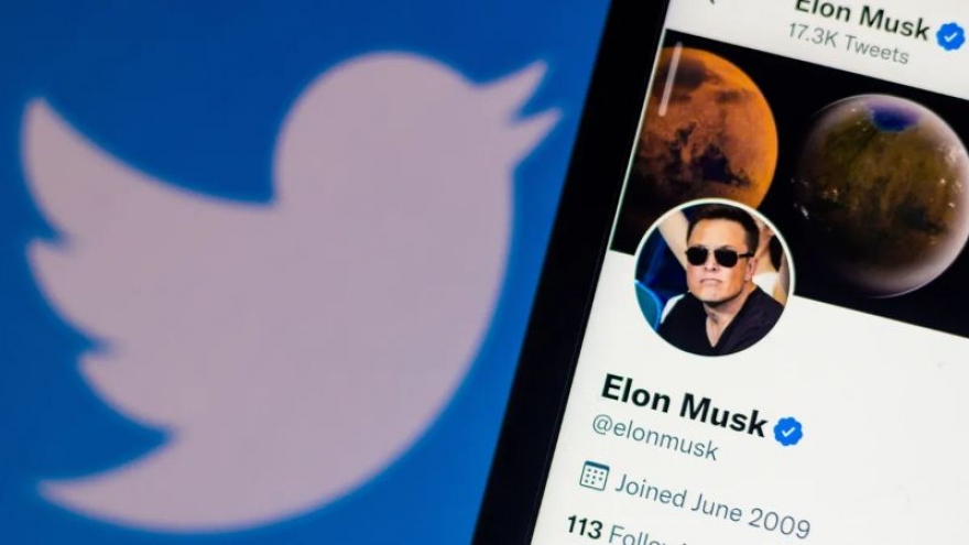 Elon Musk chính thức mua lại Twitter với giá 44 tỷ USD
