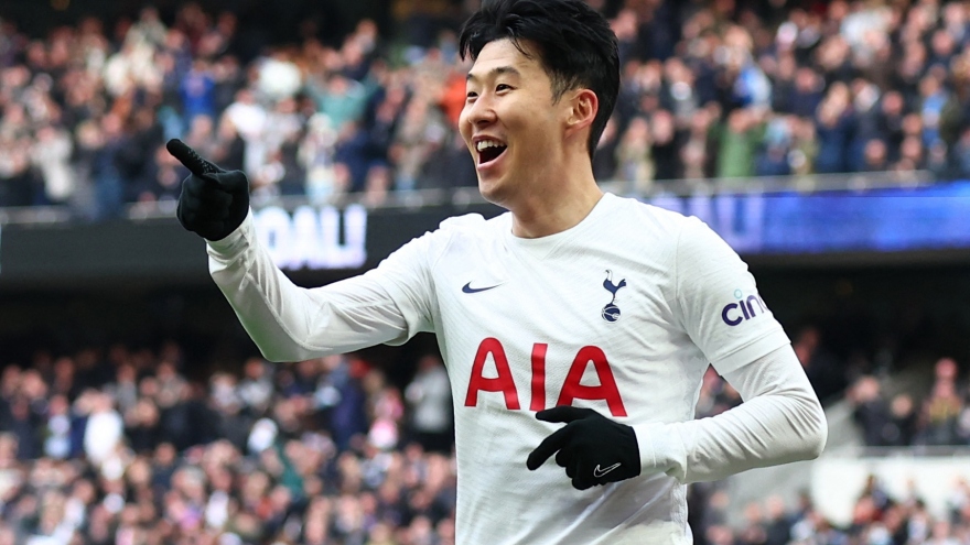 Tottenham thắng 5-1 Newcastle để vào tốp 4 Ngoại hạng Anh