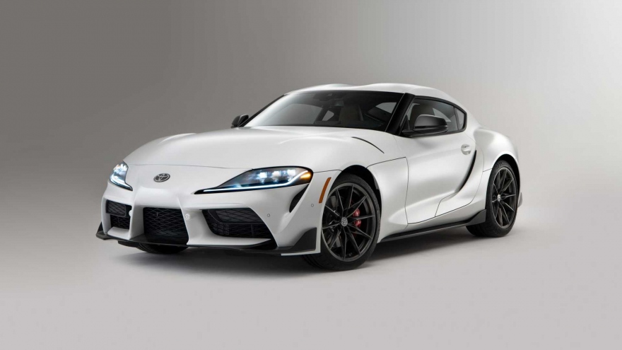 Toyota Supra có thêm tùy chọn số sàn từ đời xe 2023