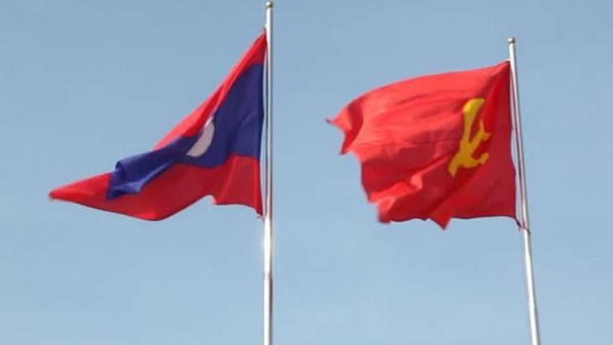 BCHTƯ Đảng Nhân dân cách mạng Lào chúc mừng BCHTƯ Đảng Cộng sản Việt Nam
